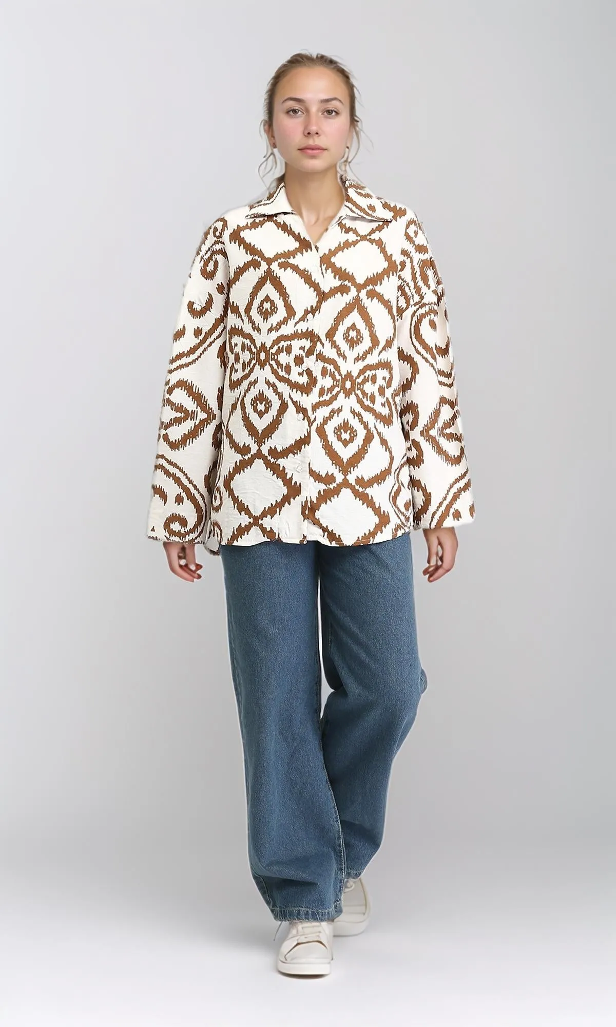 R206505 - Open V-Neck Patterned Shirt - Brown & Off-White
