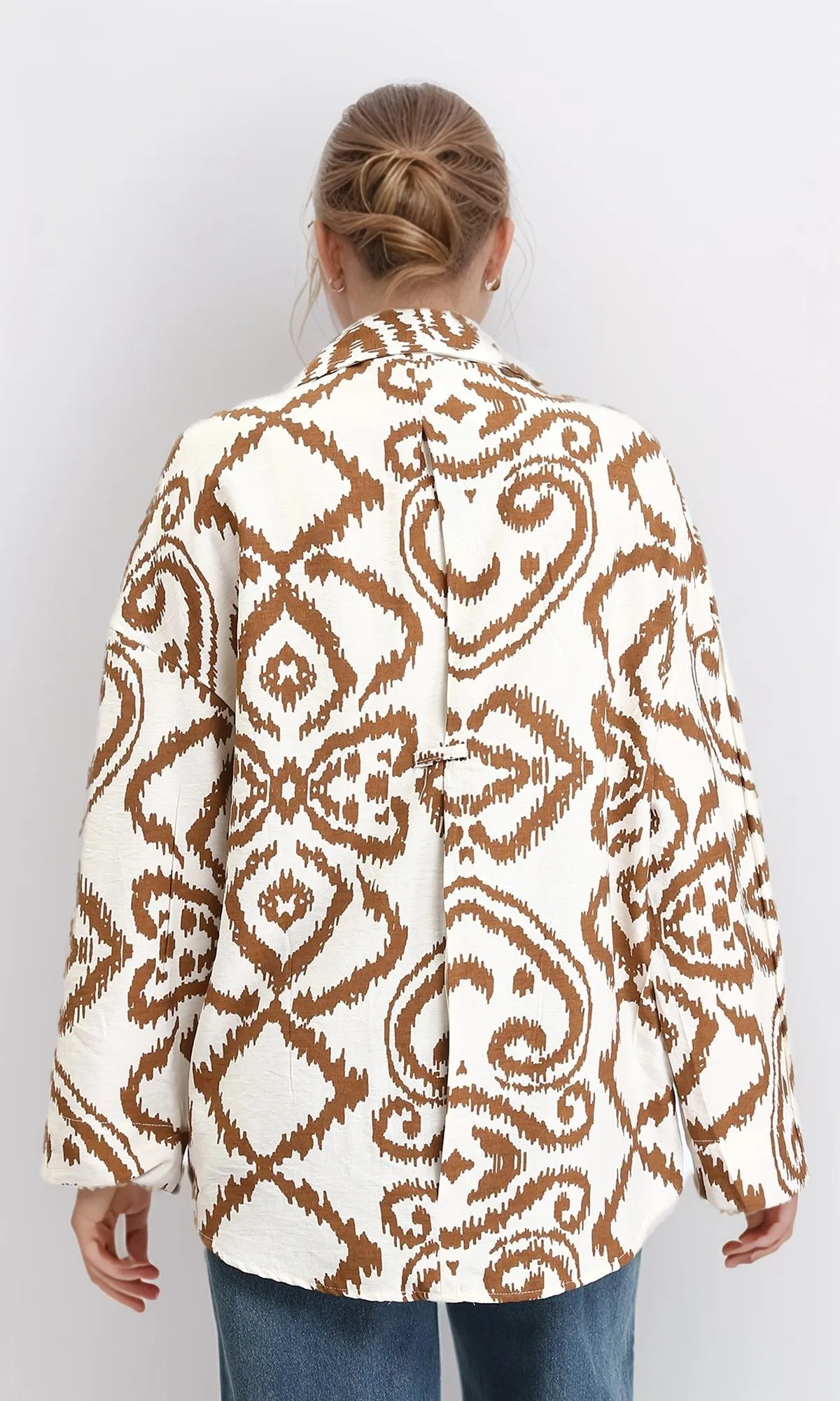 R206505 - Open V-Neck Patterned Shirt - Brown & Off-White