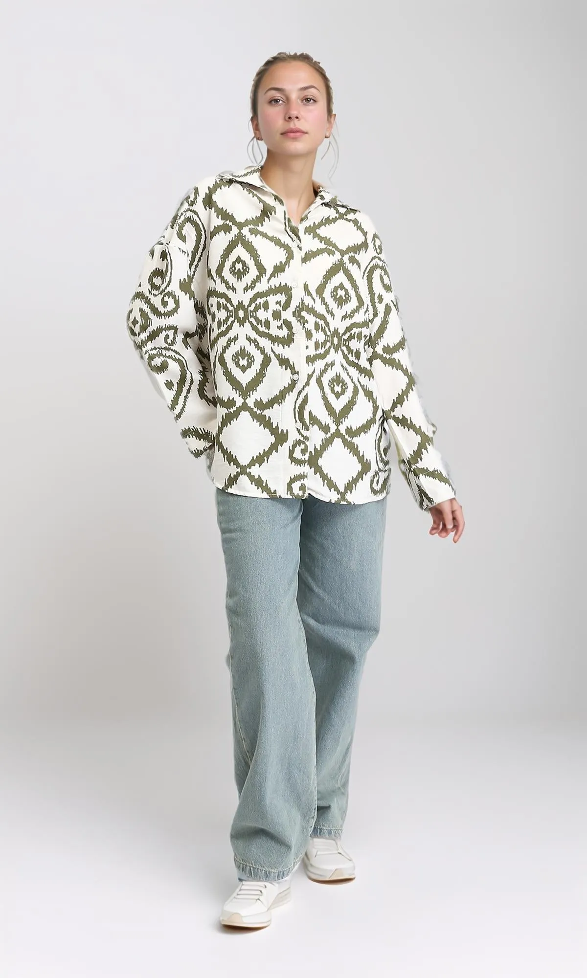 R206507 - Open V-Neck Patterned Shirt - Dark Olive & Off-White